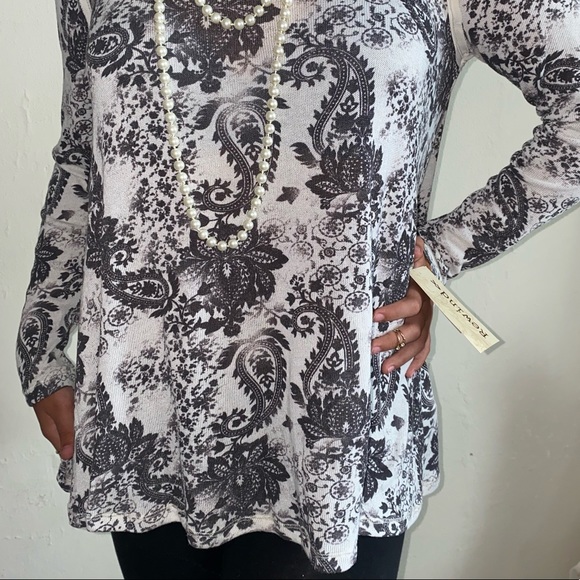 Kohl’s | Rewind | Long Sleeve Blouse | NWT |Sz M | - Picture 2 of 7